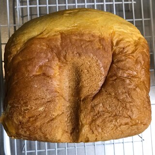 すりおろしにんじんのパンケーキ食パン